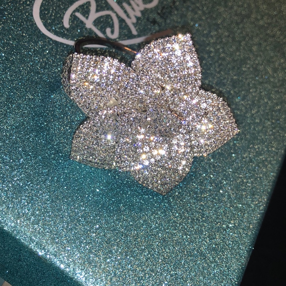 Flower bracelet